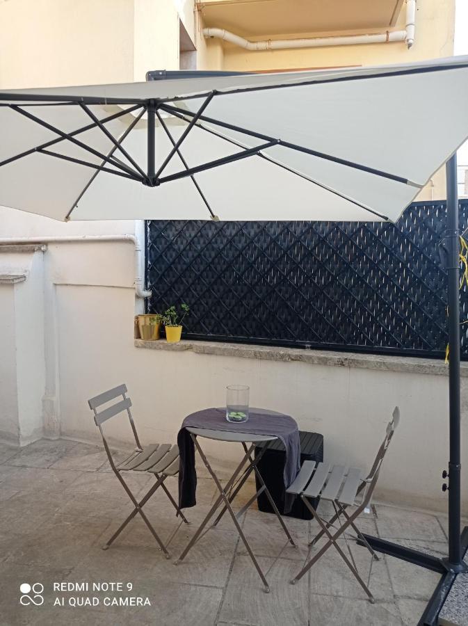 Room Mazzini Лечче Экстерьер фото